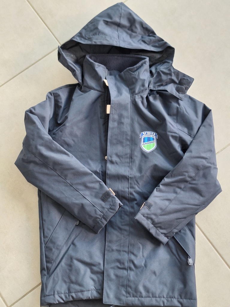 Gyermek téli kabát-kapucnis